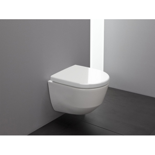 Cuvette suspendue sans bride Rimless et abattant frein de chute Cuvette suspendue sans bride Rimless et abattant frein de chute
