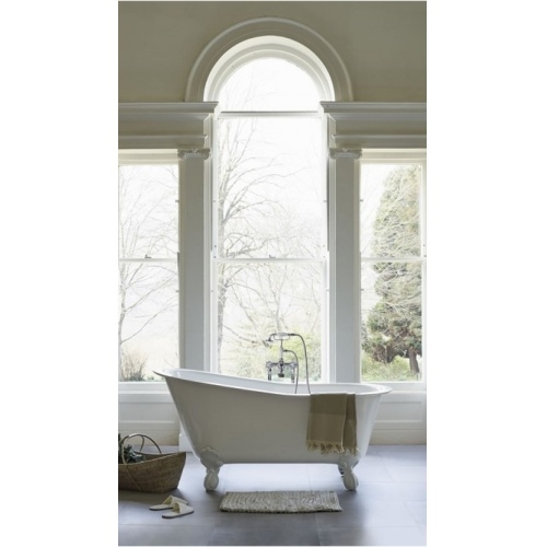 Baignoire à poser CLEARWATER Romano Petite - Pieds Noirs Romano n11bcs ambiance Baignoire à poser CLEARWATER Romano Petite - Pieds Noirs Romano n11bcs ambiance