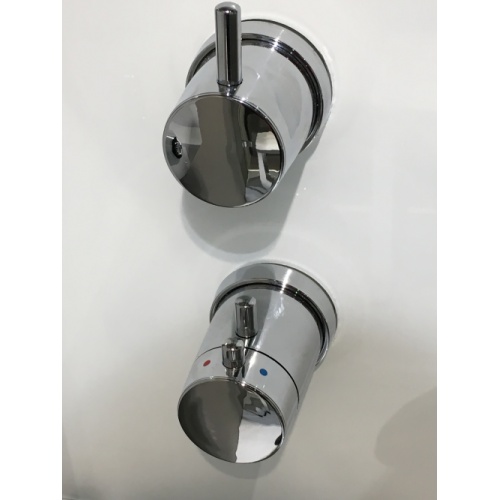 Colonne de douche SINT Standard Mécanique - Blanc Img 2544 Colonne de douche SINT Standard Mécanique - Blanc Img 2544