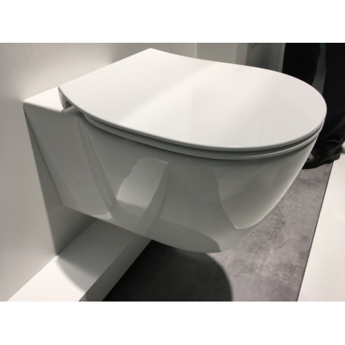 Cuvette suspendue AquaBlade CONNECT avec abattant frein de chute Img 2577