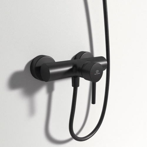 Mitigeur de douche mural CERALINE Noir Mat BC200XG (4) Mitigeur de douche mural CERALINE Noir Mat BC200XG (4)