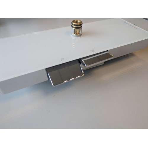 Colonne de douche Thermostatique Y avec tablette de chez NOVELLINI YPST-K Détail