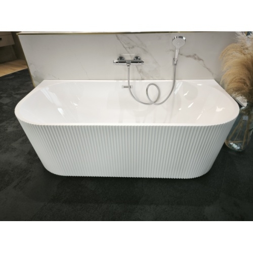 Baignoire semi-ilot Blanche cannelée 80x170 NONNA IMG_20250926_115033 Baignoire semi-ilot Blanche cannelée 80x170 NONNA IMG_20250926_115033