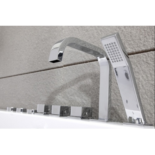 Baignoire balnéo 170x80 FIDJI** Samoa 2028 Baignoire balnéo 170x80 FIDJI** Samoa 2028