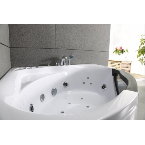 Baignoire d'angle balnéo CARAIBES 135x135cm Bora bora 1929 Baignoire d'angle balnéo CARAIBES 135x135cm Bora bora 1929