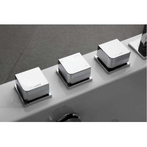 Baignoire balnéo 170x80 FIDJI** Tahiti 2072 Baignoire balnéo 170x80 FIDJI** Tahiti 2072