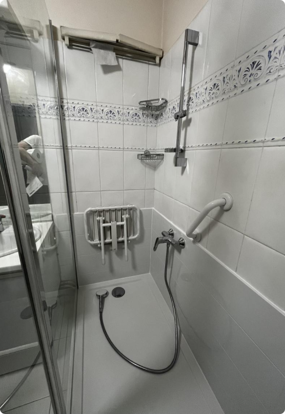 Installation en 24H – douche senior sécurisée installée par des professionnels